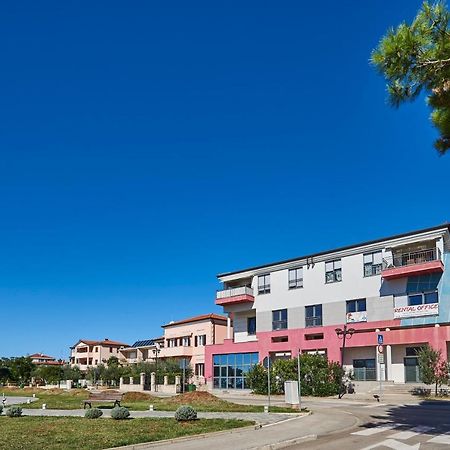 Seaview Studio Умаг Екстериор снимка