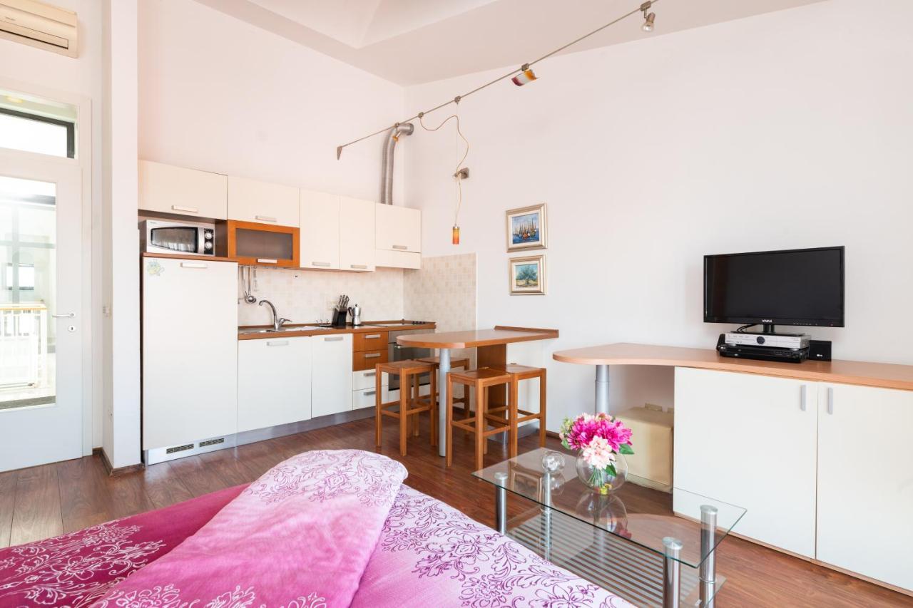 Seaview Studio Умаг Екстериор снимка