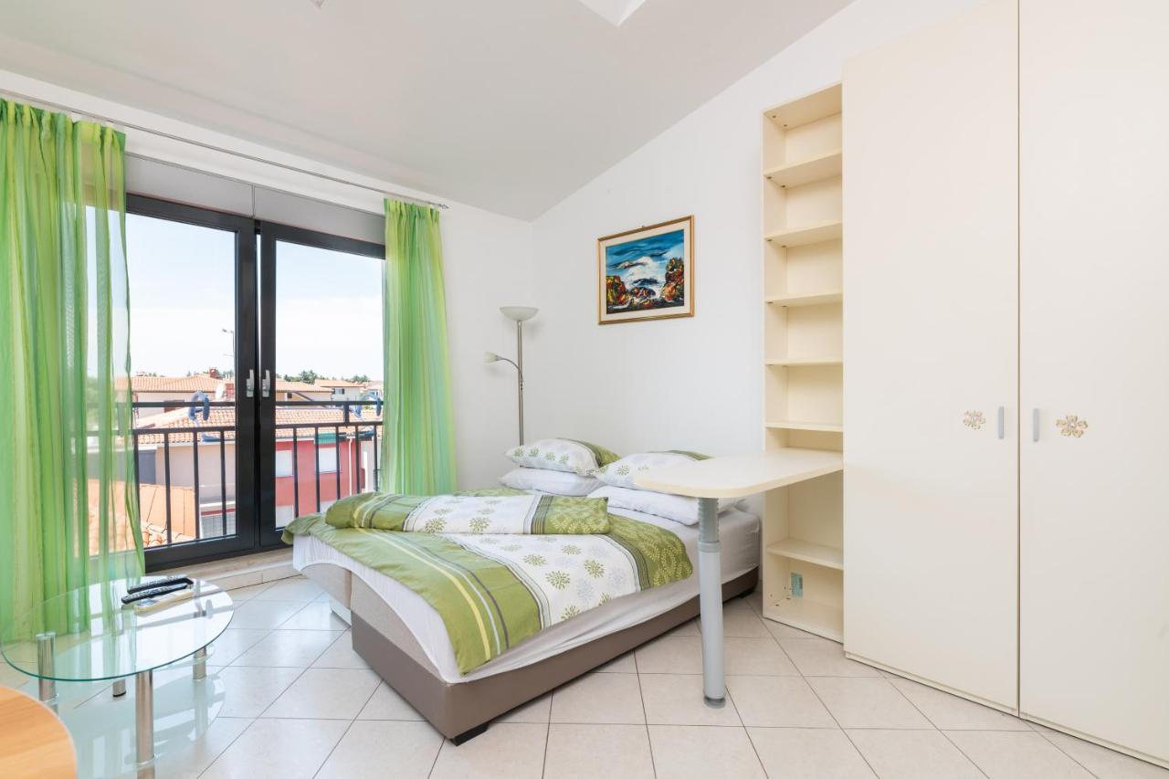 Seaview Studio Умаг Екстериор снимка
